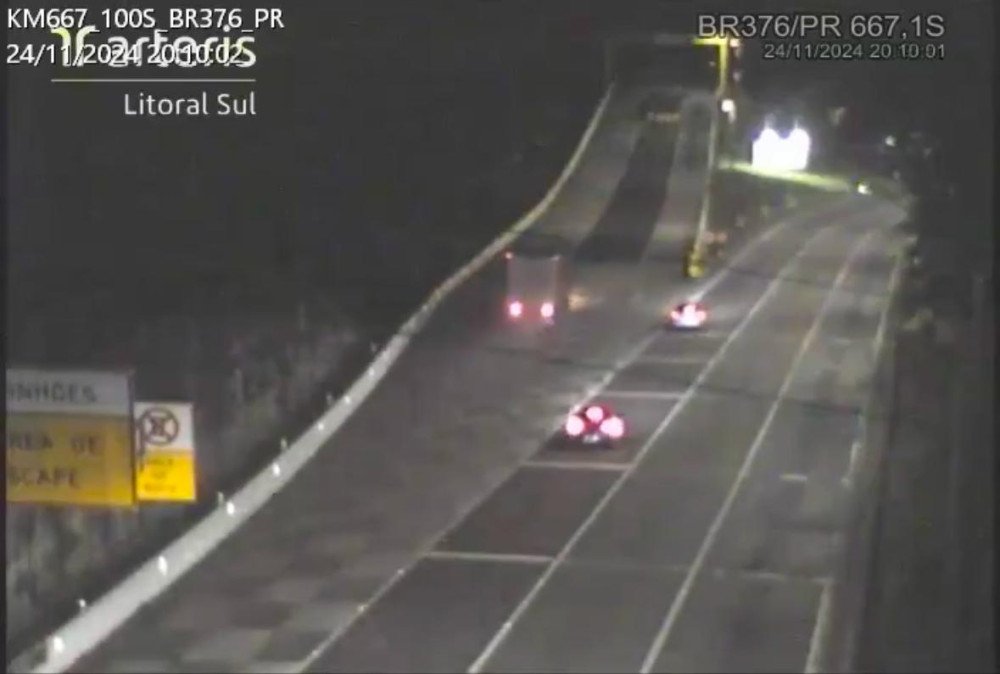 Vídeo: Motorista utiliza área de escape na BR-376 entre PR e SC e evita acidente