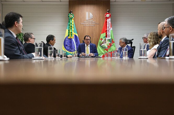 Blumenau firma parceria com o Tribunal de Justiça de SC para implantação do Escritório Social