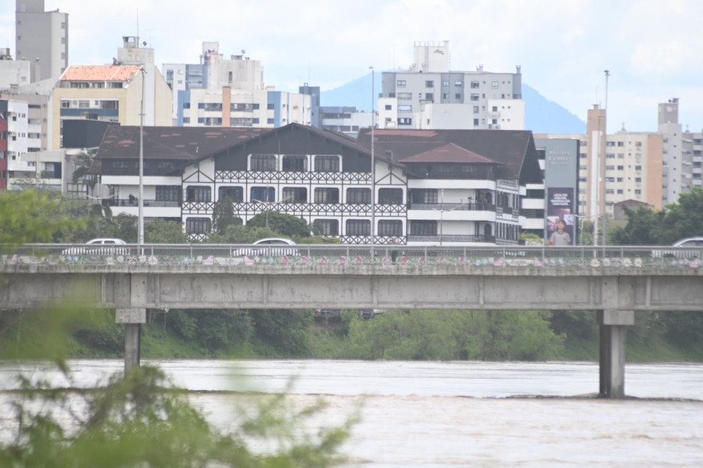 Blumenau divulga calendário de pagamentos de dezembro para servidores municipais