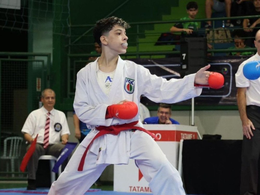 Atleta da Associação Blumenau de Karate disputa competição na Itália