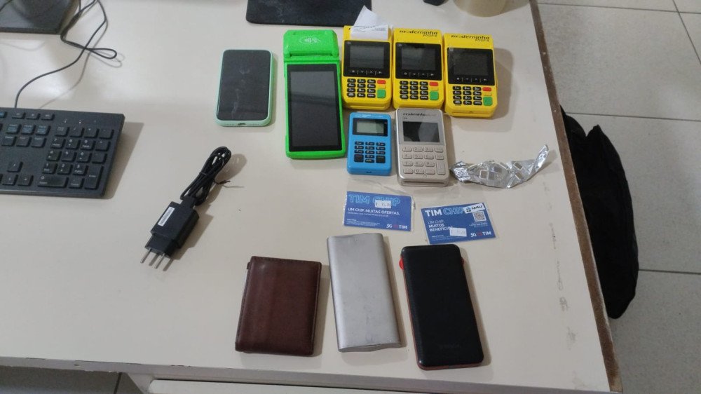 Polícia Civil apreende máquinas de cartão utilizadas na aplicação de golpes em Blumenau