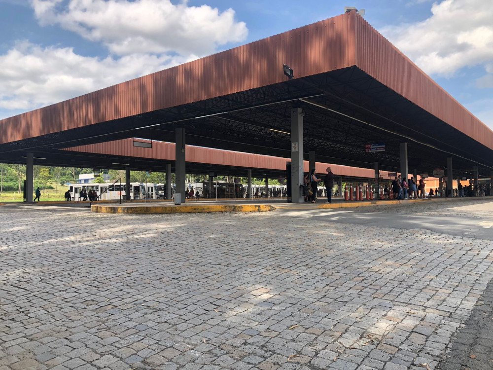 Problema na rede de fibra ótica deixa terminais e unidades de saúde da região Norte de Blumenau sem serviços de telefonia e internet