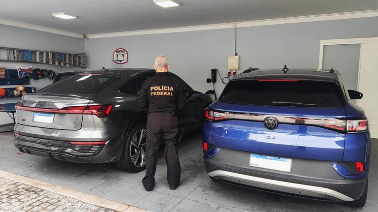 Polícia Federal derruba rede de câmbio clandestino em SC