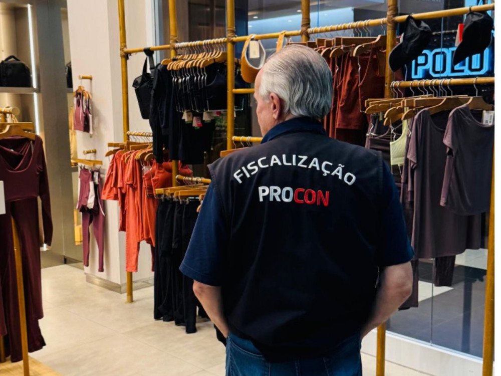 Procon de Blumenau intensifica fiscalização para evitar práticas abusivas durante o Natal