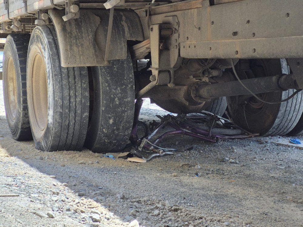 Mãe e filha morrem em acidente envolvendo caminhão e bicicleta em Pomerode