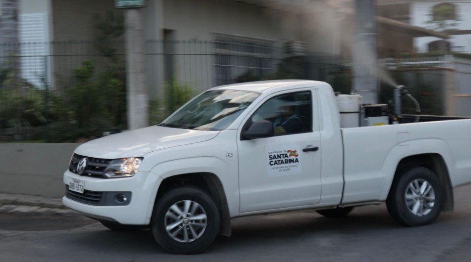 Dois bairros de Blumenau recebem ação de fumacê contra a dengue nesta semana; confira