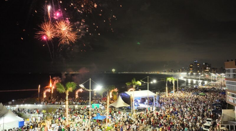Réveillon em Navegantes terá 10 minutos de queima de fogos e shows com bandas locais
