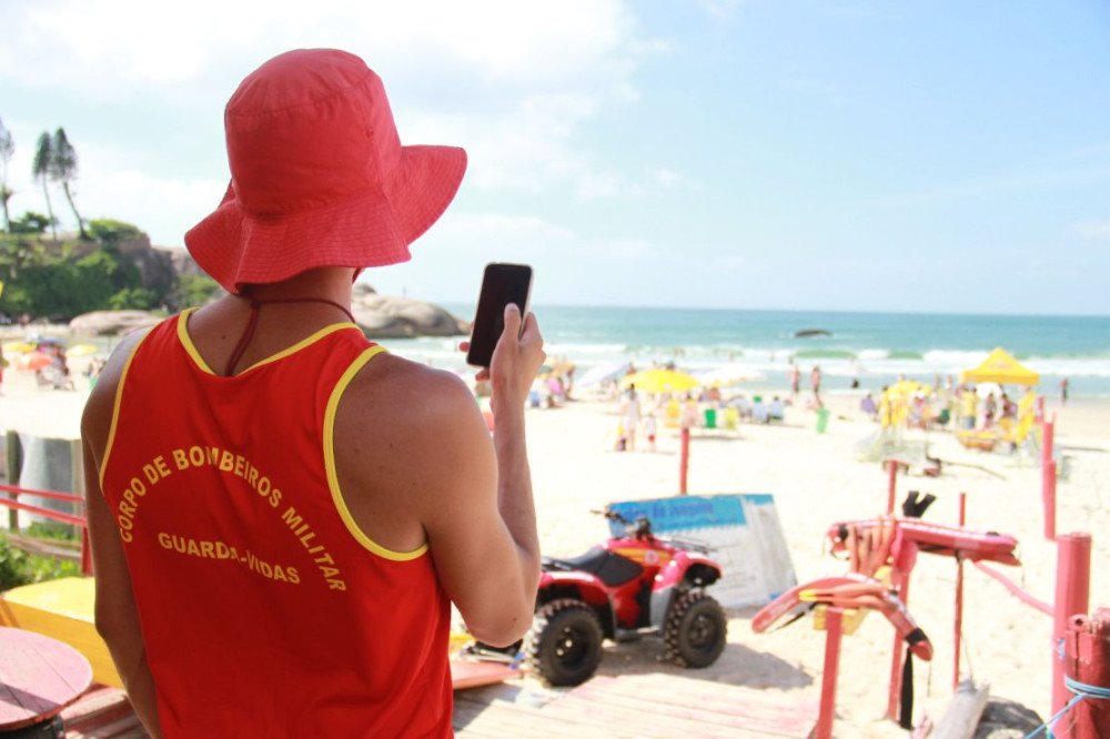 Verão em SC: Em sete dias, bombeiros realizam quase 600 salvamentos por afogamento
