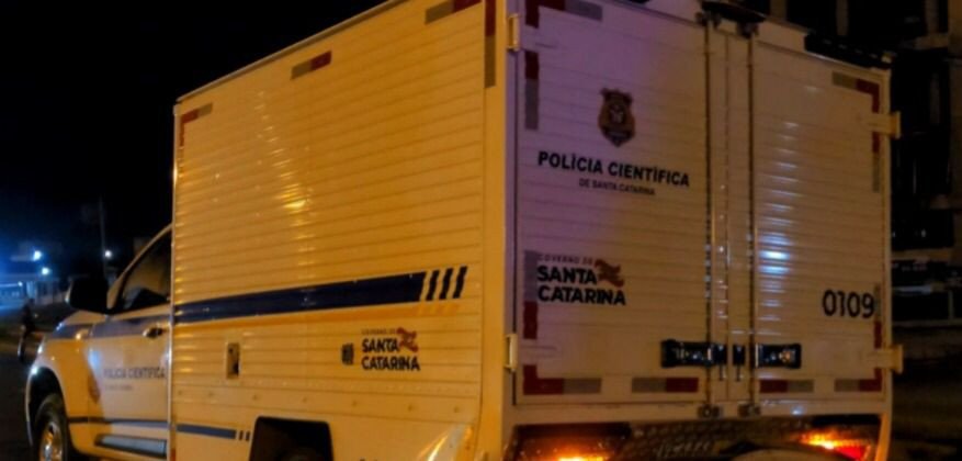 Autor de arrombamento a estabelecimento comercial é encontrado morto próximo ao local do crime em Itajaí