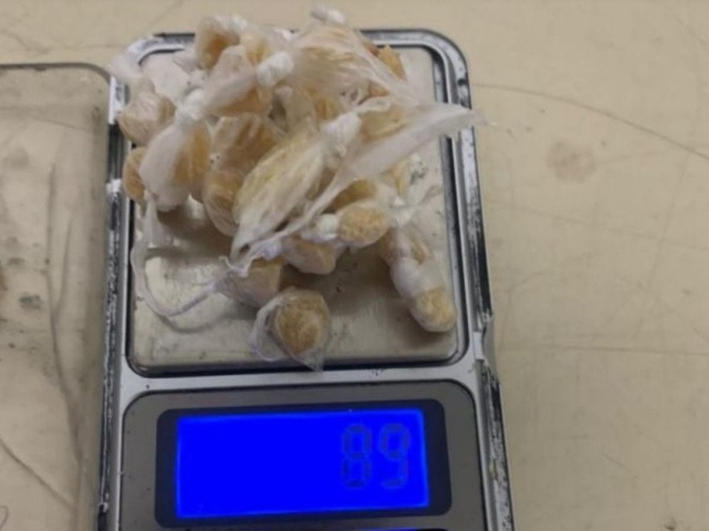 PM prende homem por tráfico de drogas no bairro Passo Manso