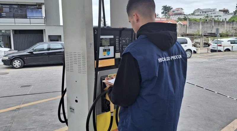 Pesquisa de preços de combustíveis é divulgada pelo Procon de Gaspar