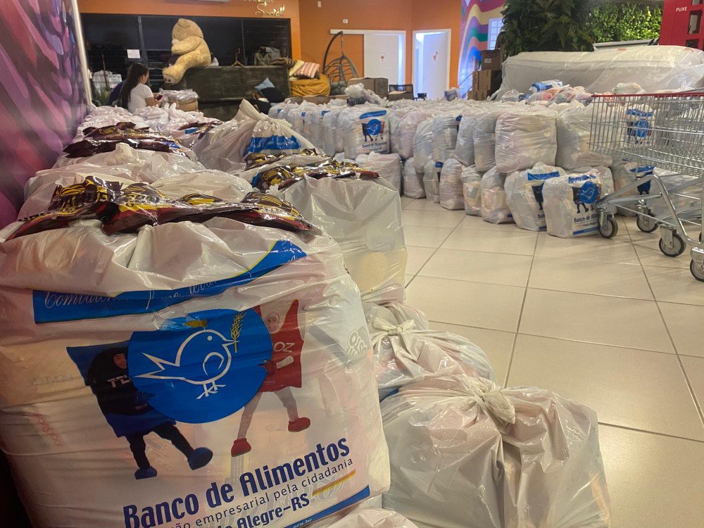 Mais de 200 famílias em Balneário Camboriú recebem auxílio após as chuvas