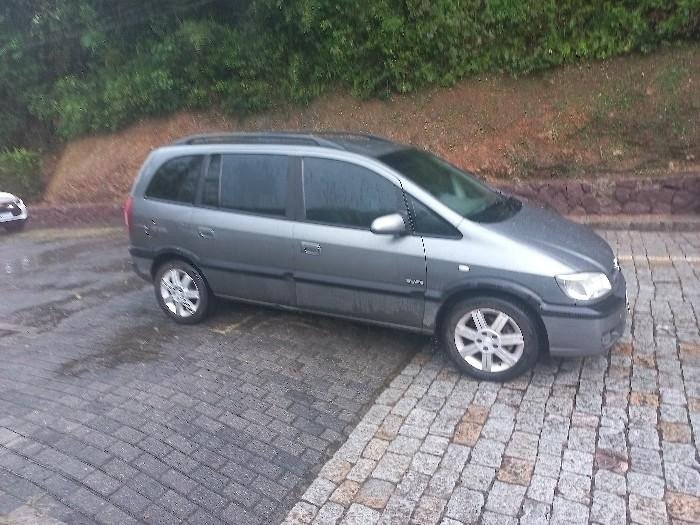 Homem é preso após roubo de veículo e tentativa de fuga em Blumenau