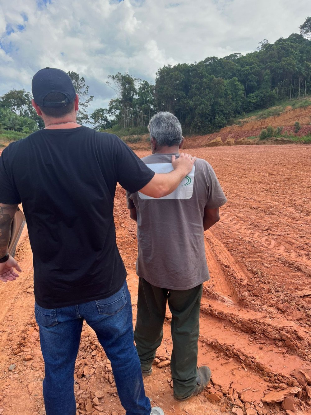 Polícia prende homem que estuprou própria filha em Blumenau; crime acontecia dentro da casa da família
