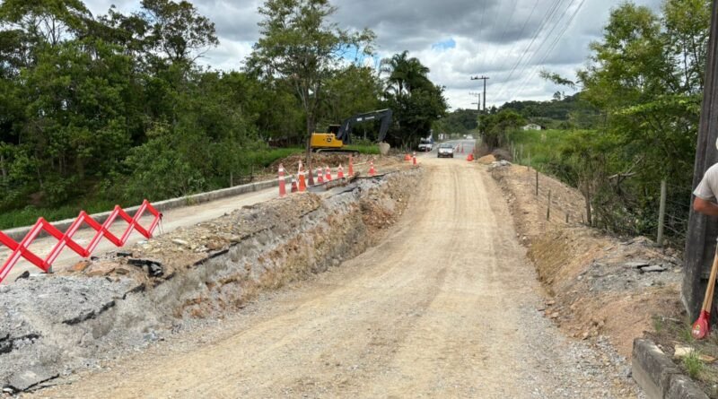 Tráfego de veículos na Estrada Geral da Lagoa já está liberado em Gaspar