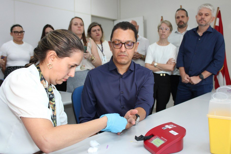 Blumenau recebe equipamentos que indicam gravidade da dengue; saiba quais unidades eles serão distribuídos