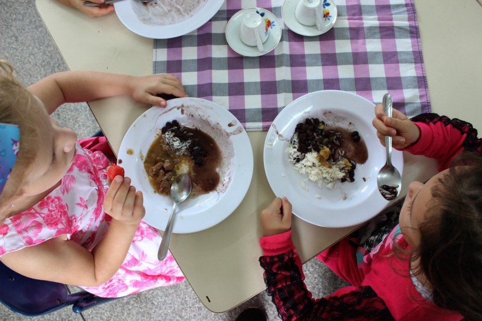 Blumenau troca empresa de merenda escolar a uma semana do início das aulas