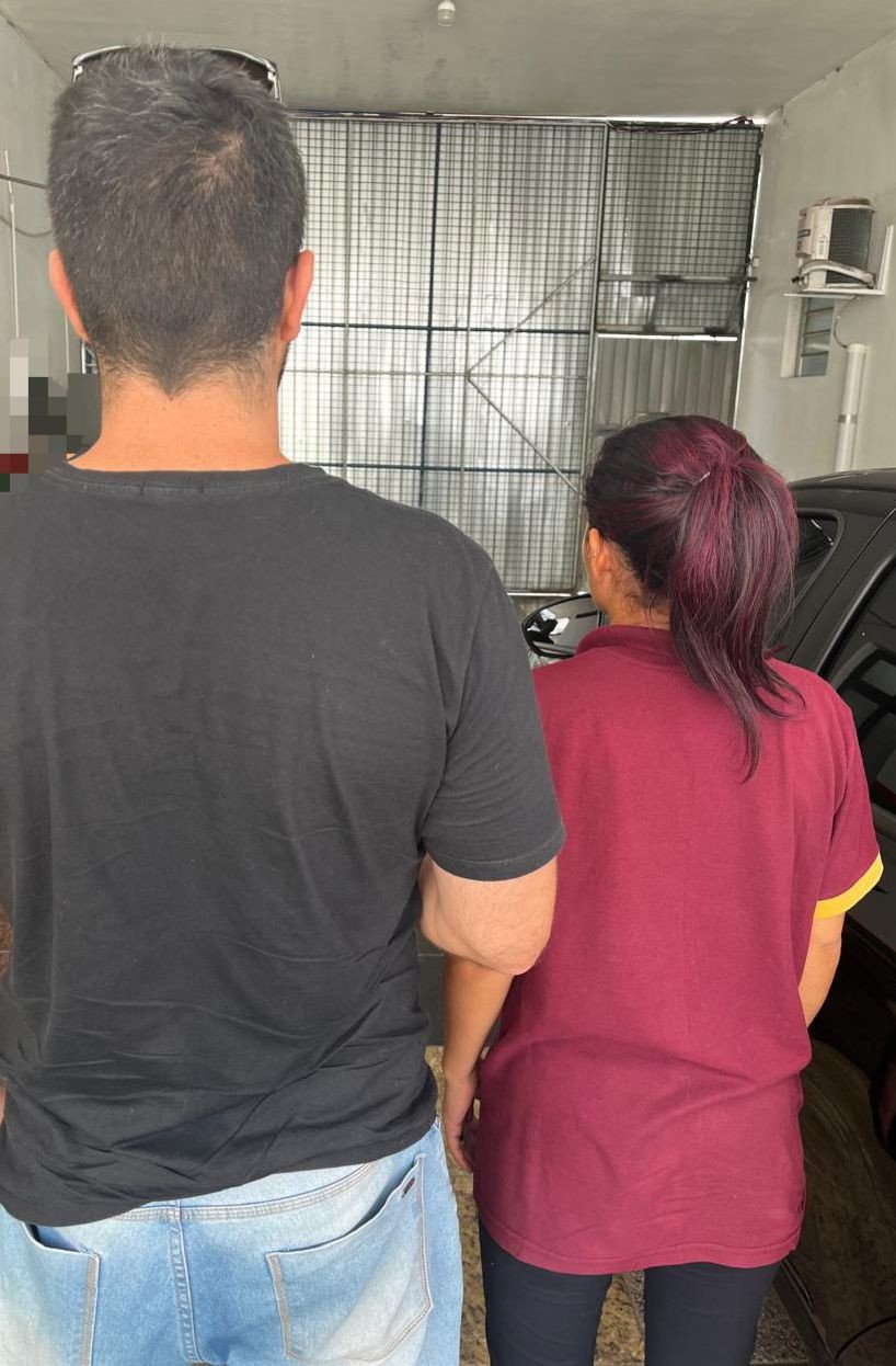 Mulher é presa suspeita de roubo e extorsão em Blumenau