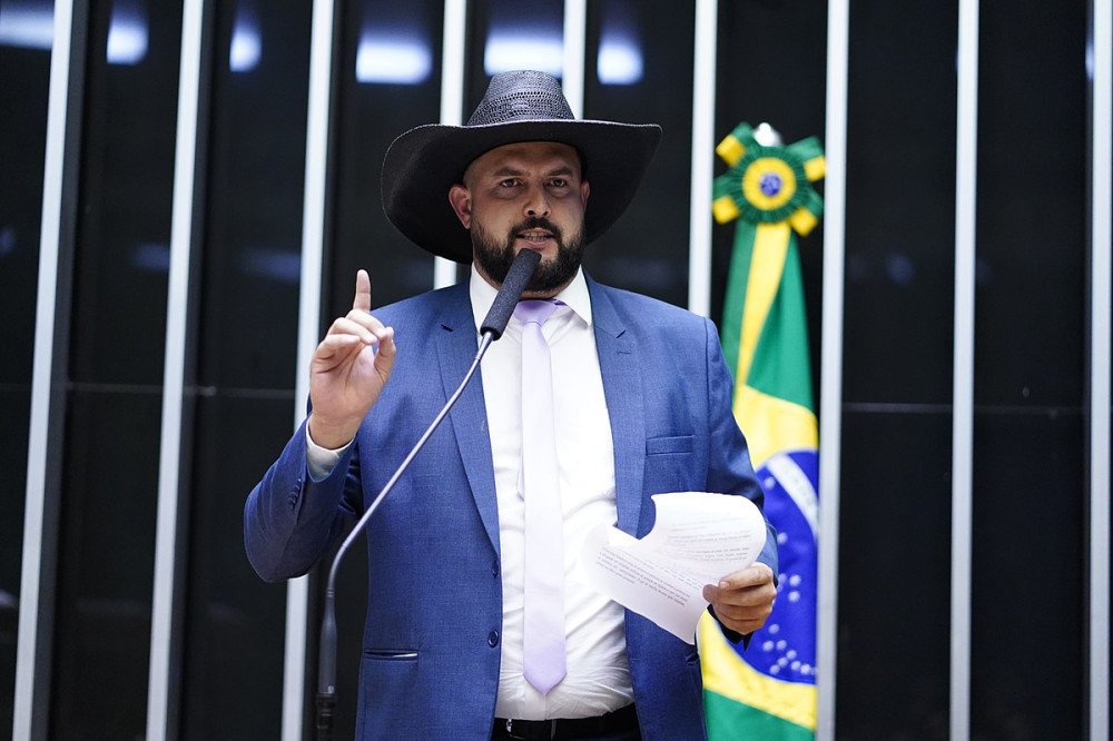 Deputado federal de Santa Catarina pede CPI para investigar Correios; entenda