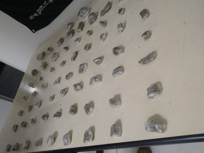 Homem é preso por tráfico de drogas em Blumenau