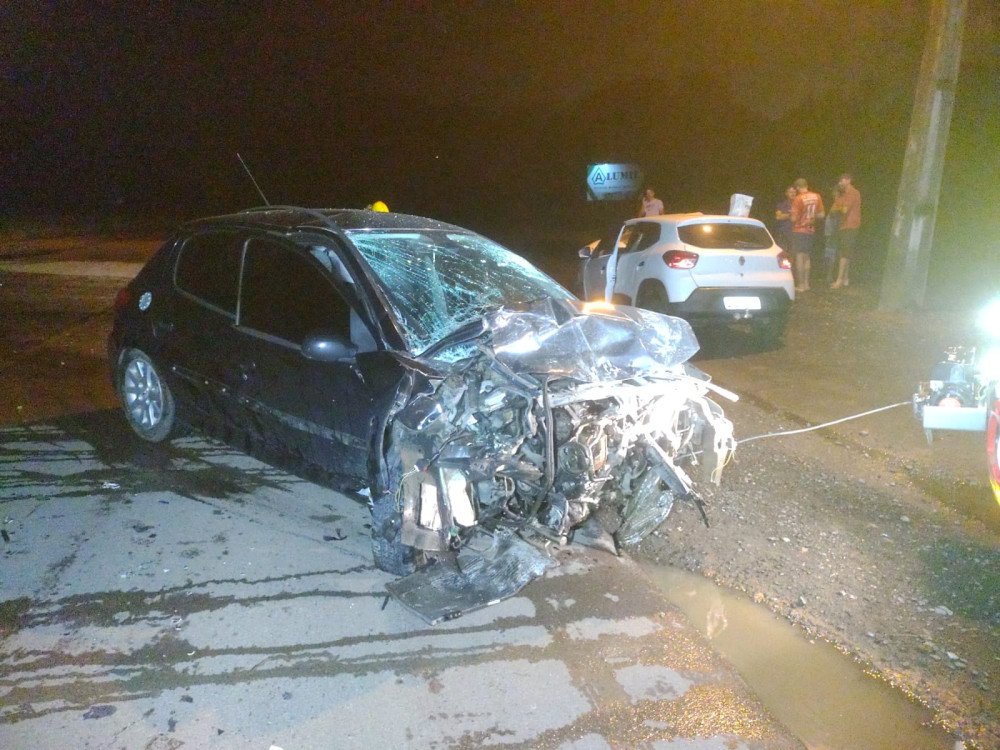 Duas pessoas ficam feridas em acidente na SC-350, no Alto Vale