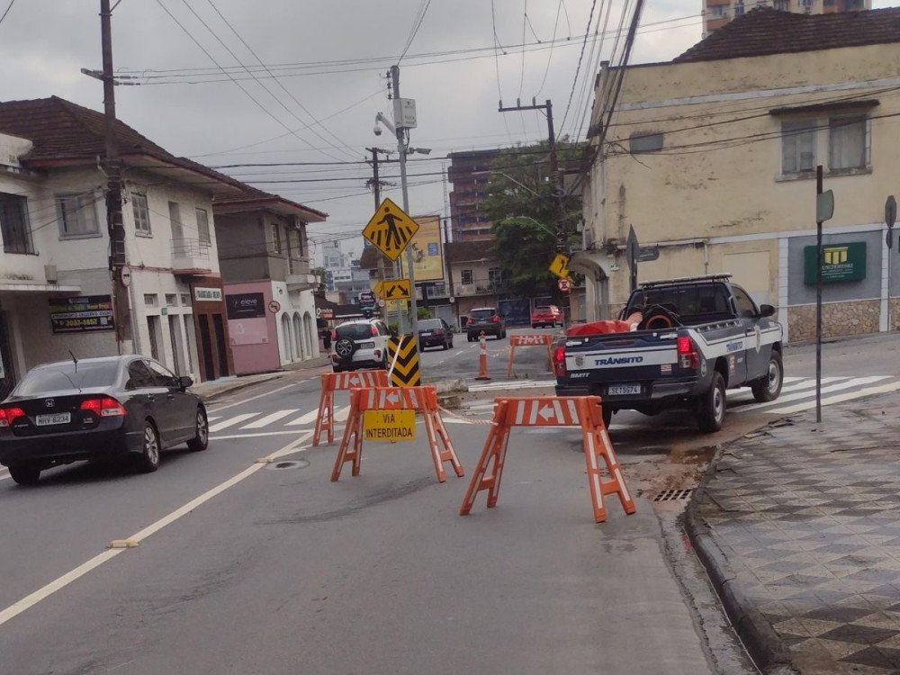 Morro da Companhia em Blumenau é liberado para o trânsito nos dois sentidos