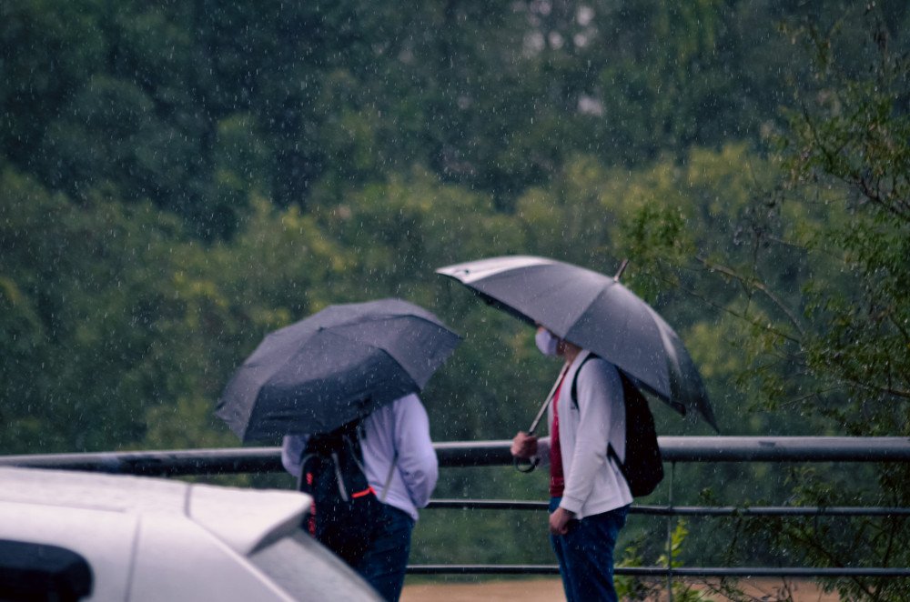 Defesa Civil de Blumenau alerta para chuva intensa nesta quinta-feira