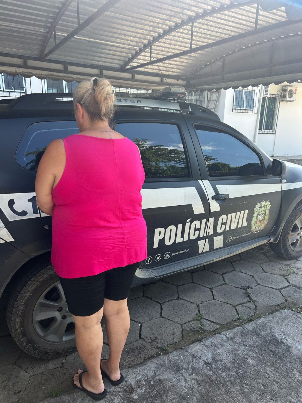 Mulher suspeita de estelionato na região é presa em Indaial