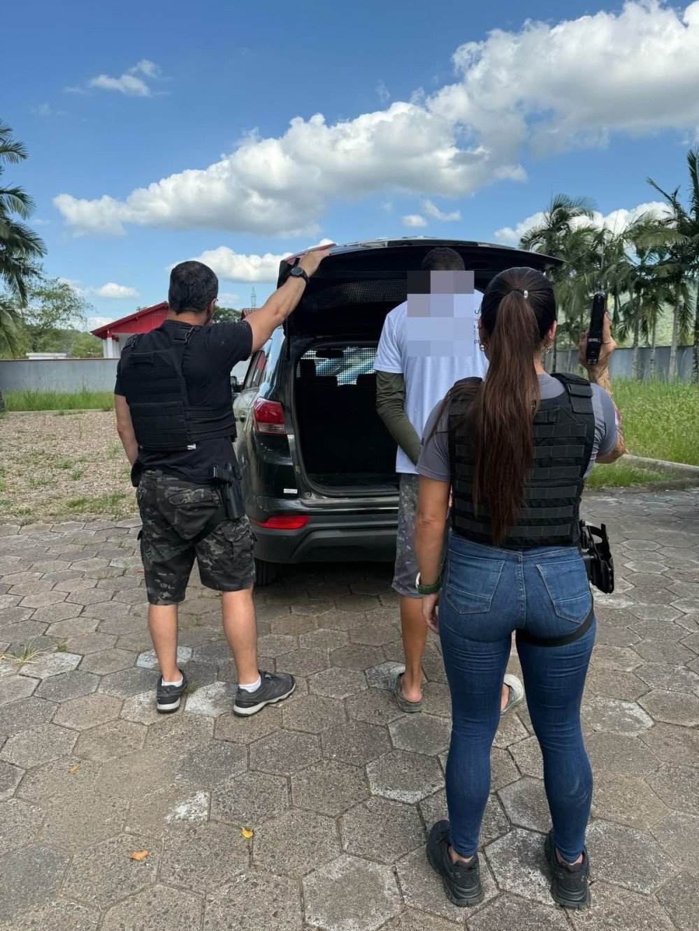 Homem suspeito de estuprar a própria filha de 10 anos é preso em Rodeio