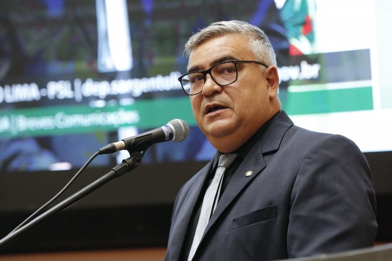 Lei que proíbe mudança de gênero para menores de 18 anos é aprovada em Santa Catarina