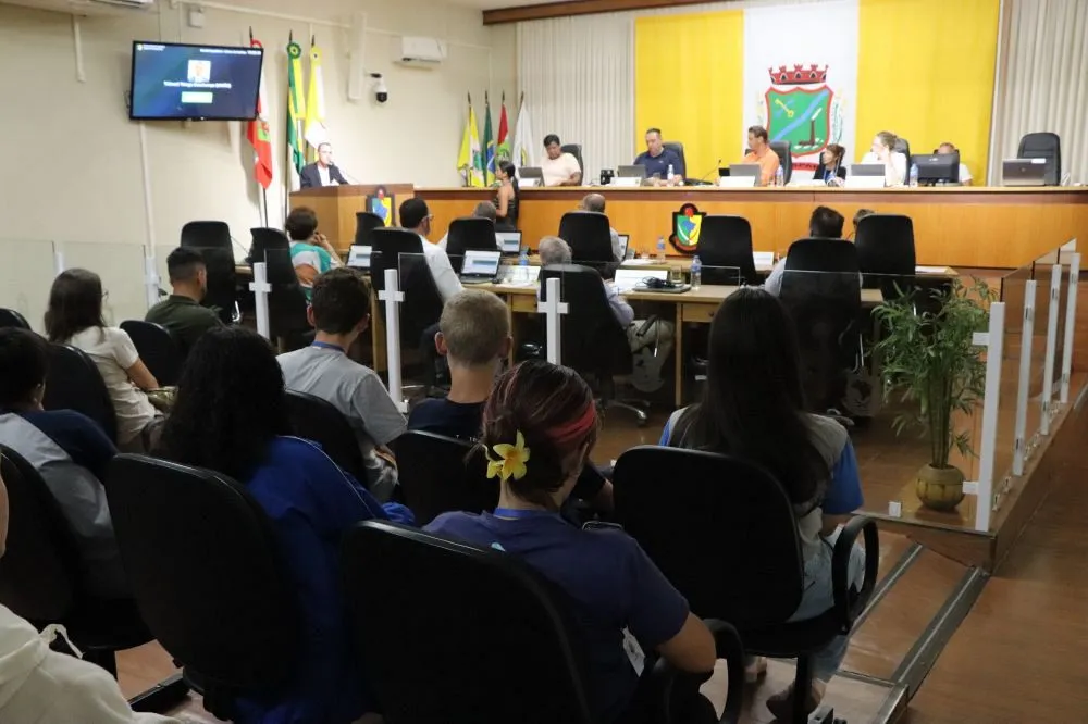 Vereadores de Gaspar recuam e projeto que pagaria auxílio alimentação de R$ 850 aos agentes políticos deve ser retirado de pauta