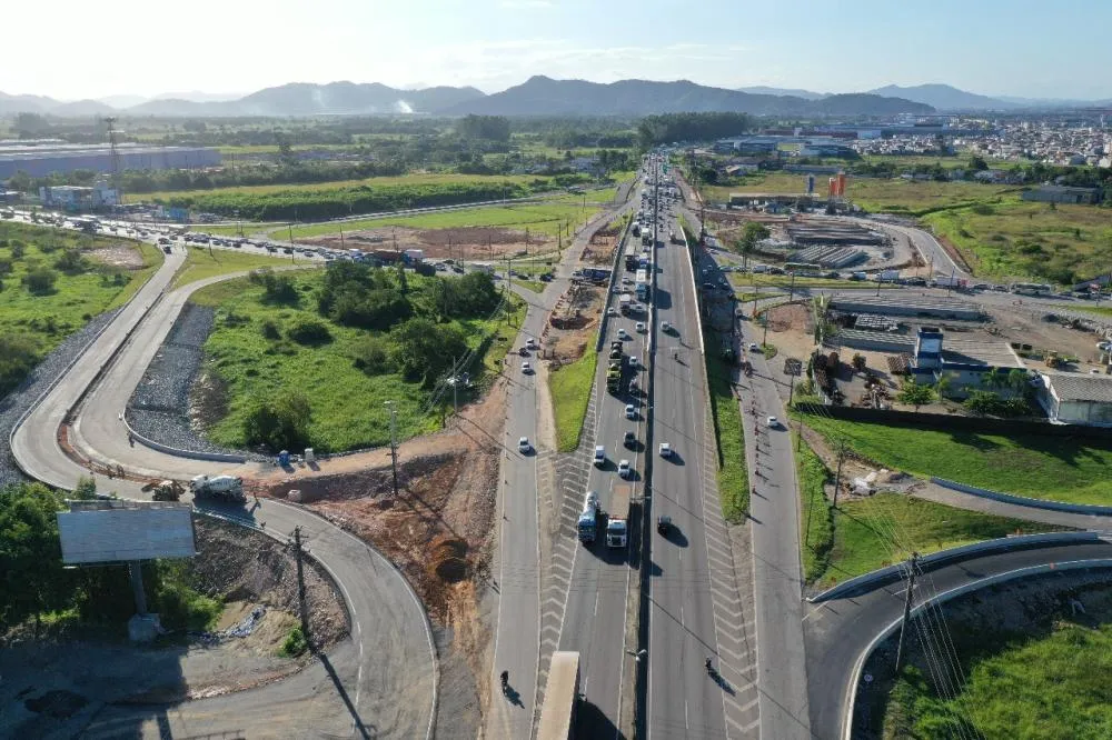 Liberada novas alças de acesso na interseção da BR-101 com a SC-486 em Itajaí