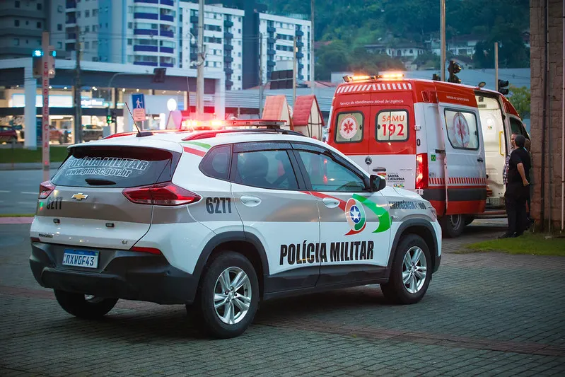 Jovem grávida e rapaz em situação de rua são internados involuntariamente em Blumenau