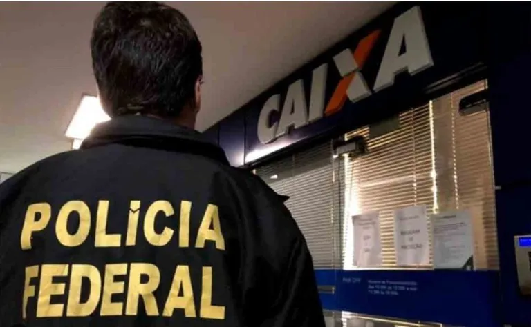 PF faz operação em SC contra funcionário da Caixa suspeito de desviar R$ 2,3 milhões para jogos de azar