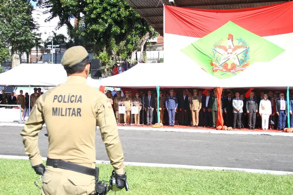 Governador anuncia reestruturação da carreira militar e reforço de efetivo da Polícia Militar de Santa Catarina