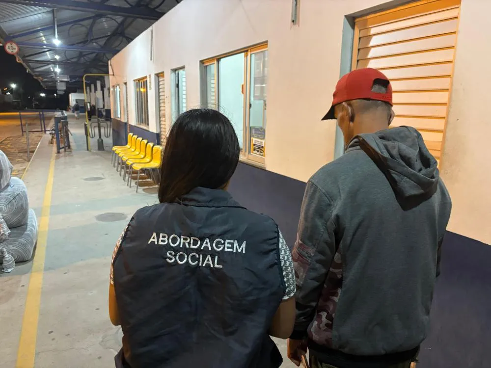 Com alerta de frio, Gaspar faz abordagem social e acolhe pessoas em situação de rua