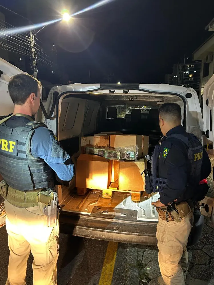 Polícia Rodoviária Federal apreende 640 kg de drogas em duas ações em SC