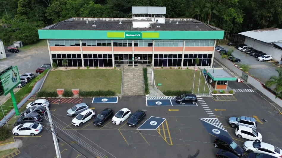 Antigo prédio da Unimed abrigará três secretarias de Blumenau; mudança começa na próxima semana