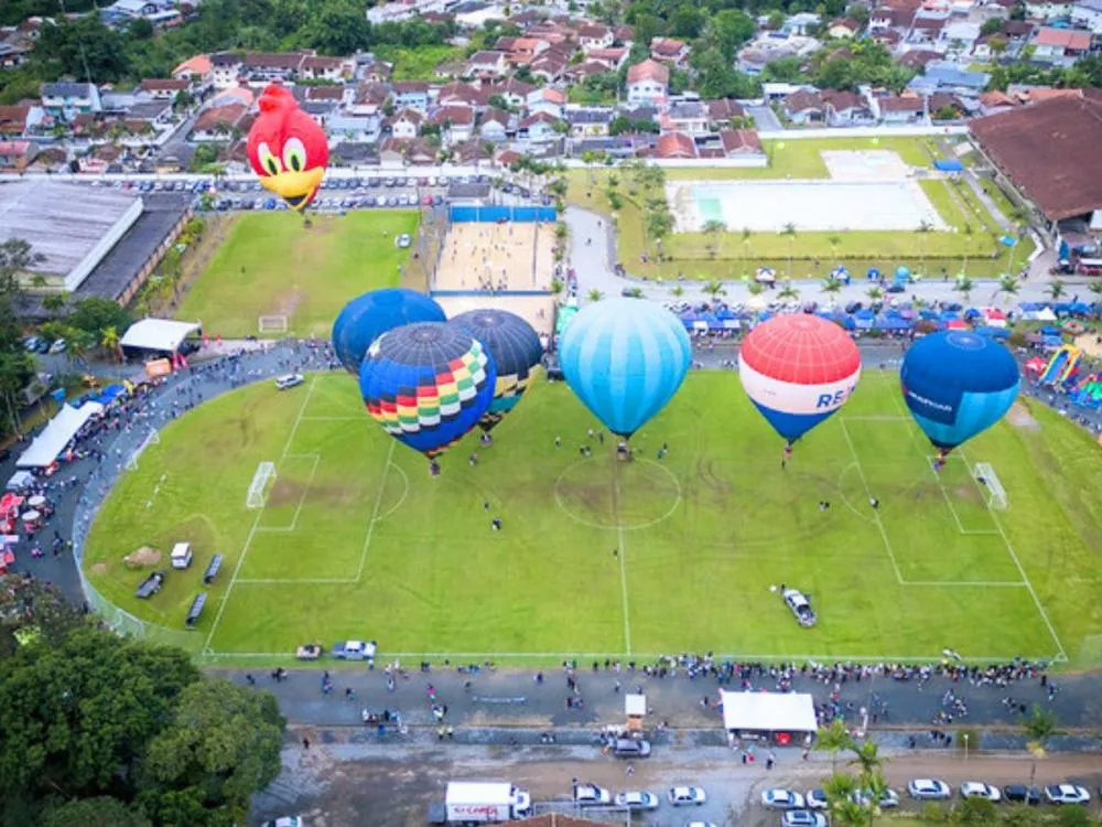 Mais de 10 mil pessoas participam da primeira edição do “Vem pro Parque” em Blumenau