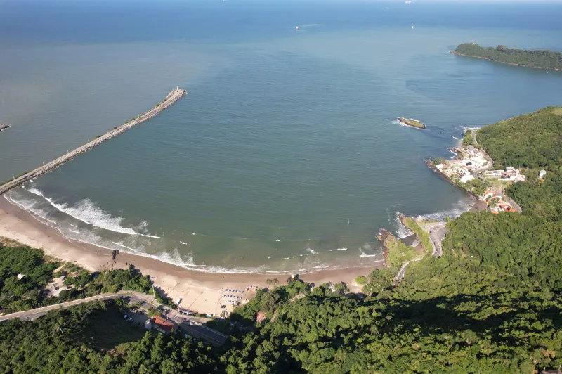 Balneário Camboriú tem três praias na lista nacional de pré-aprovadas para a Bandeira Azul