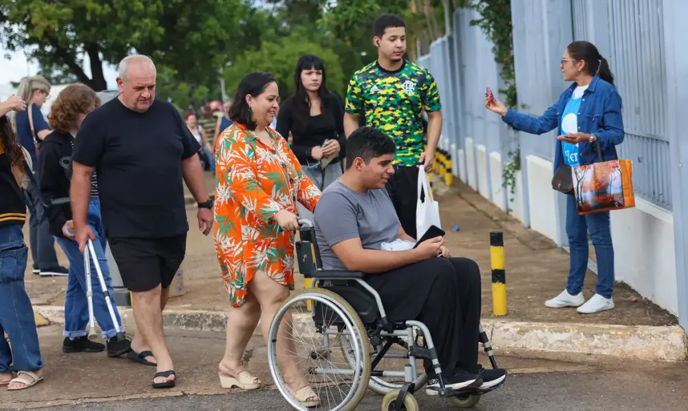 Enem 2025: prazo para recorrer ao atendimento especial negado termina nesta quarta-feira