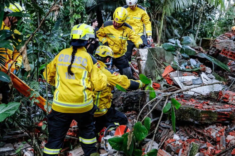 Simulado da Defesa Civil mobiliza comunidade e 18 entidades em Blumenau