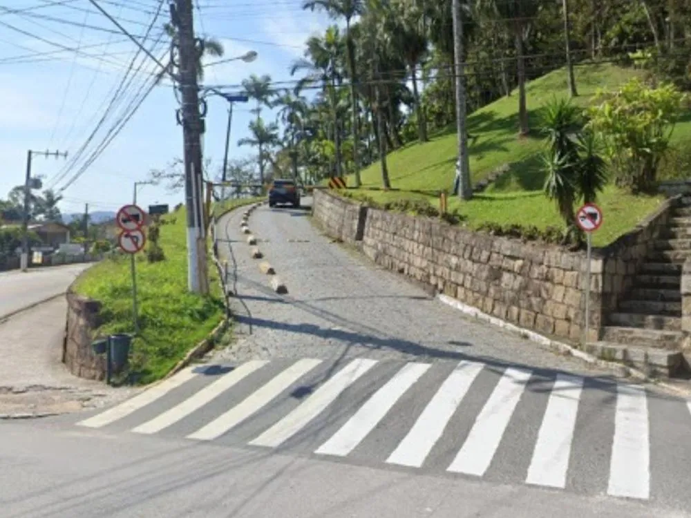Morro da igreja, em Gaspar, será interditado nesta quarta-feira para manutenção