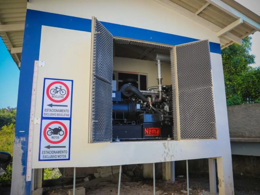 Dique da Rua 25 de Julho, em Blumenau, recebe gerador para operar mesmo sem energia