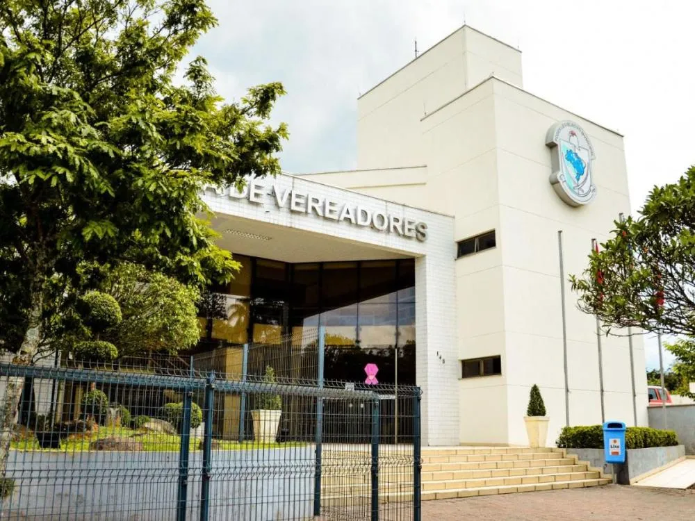 Câmara de Vereadores de Indaial faz sessão extraordinária nesta segunda-feira sobre Comissão Especial de Inquérito da merenda escolar