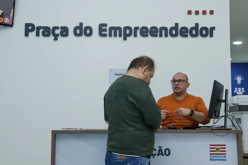 Abertura de MEI, emissão de nota e apoio do Sebrae estarão disponíveis em feira neste sábado no bairro Garcia, em Blumenau