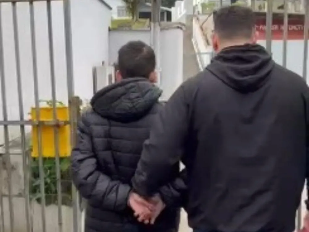 Homem foragido por homicídio no Paraná é preso pela Polícia Civil em Blumenau