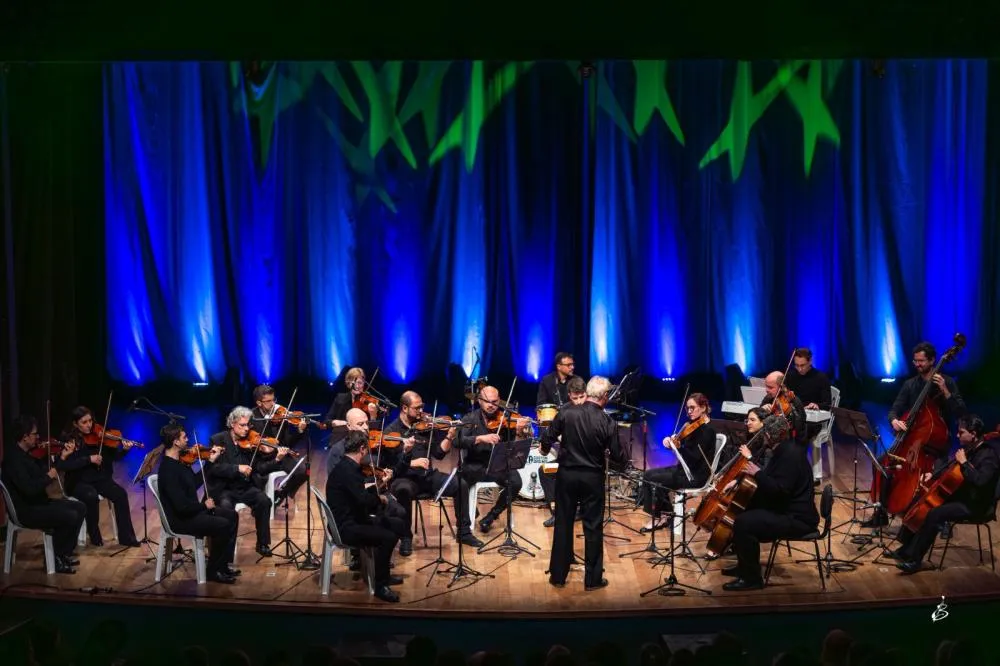 Orquestra de Câmara de Blumenau faz concerto gratuito no Teatro Carlos Gomes