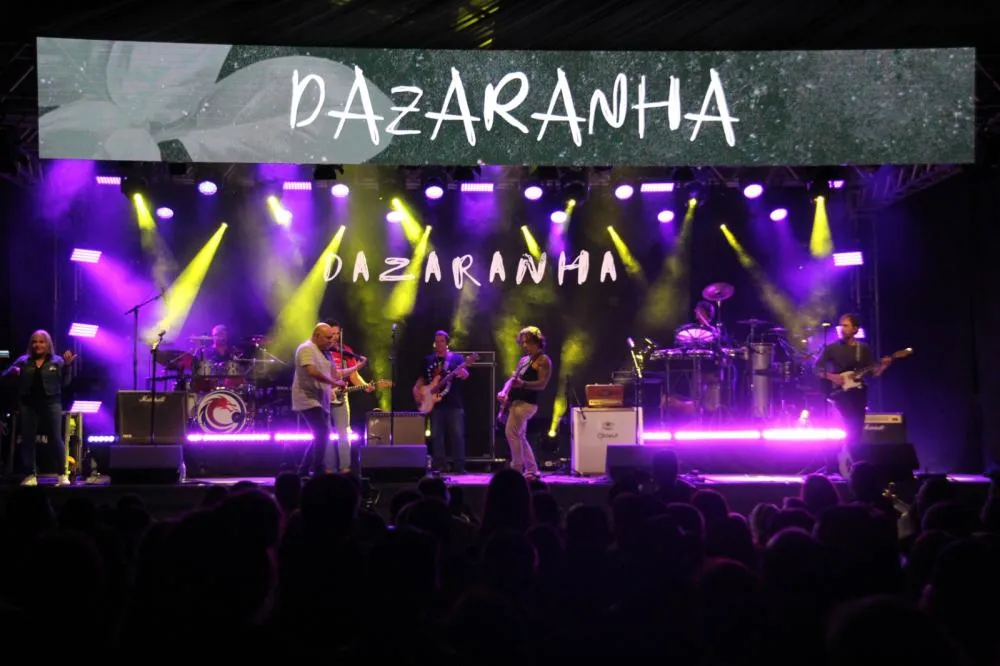 Show do Dazaranha encerra Feira da Música de Rio do Sul com quase duas mil pessoas