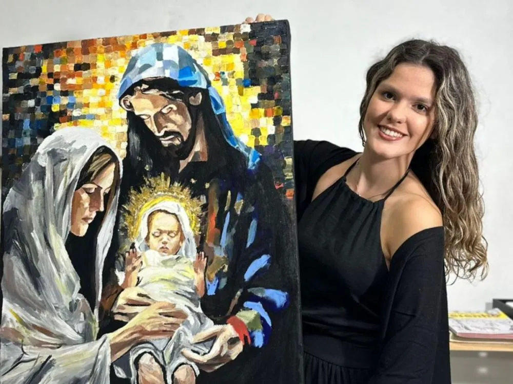 Aos 21 anos, artista de Gaspar retrata o tempo e sonha viver da própria arte
